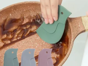 Household Kitchen Multifunctional Soft Scraper Dirt and Grease Cleaning Tool Silicone Scraper To Clean Pots and Oil Stains