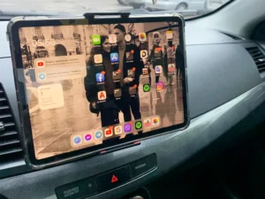 Car CD Slot Tablet Stand Phone Holder Universal 360° Rotating Mount Compatible for Ipad Pro Mini Air Xiaomi Samsung Pad 4-11"